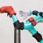 My Hero Academia Figma #323 Izuku Midoriya Action Figure – Deku PVC Collectible with Interchangeable Faces, Gift for Friends and Family3